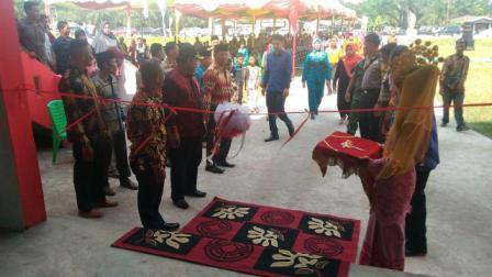 Plt Bupati Rohil Resmikan Penggunaan Pasar Central Labuhan Tangga Besar